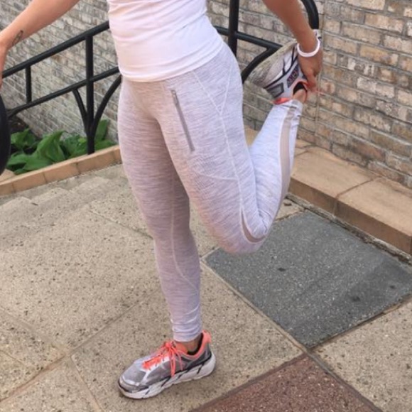 🔸 Lululemon invigorate tight wee are from space 4 - Picture 11 of 12